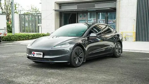 Model 3 2025 facelifted rear-wheel drive version