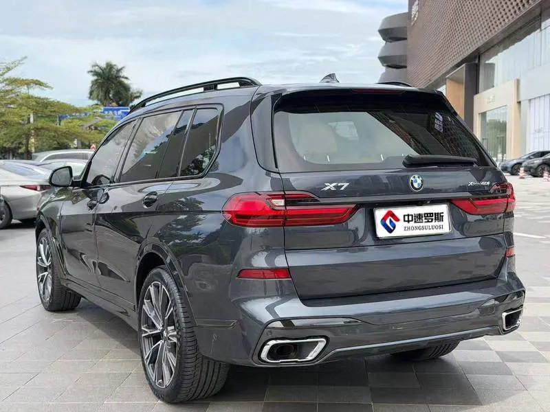 BMW X7 2019 xDrive40i Executive M Sport Package — 4