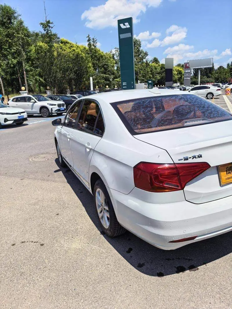Jetta 2019 Dream Edition 1.4L Manual Fashion Model — 4