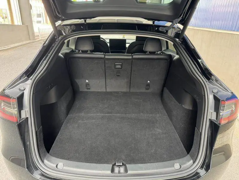Model Y 2024 rear-wheel drive version — 16