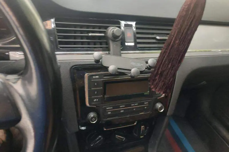 Bora 2013 1.6L Manual Comfort — 9