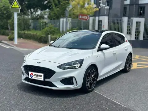Fox 2021 Hatchback EcoBoost 180 Automatic ST Line