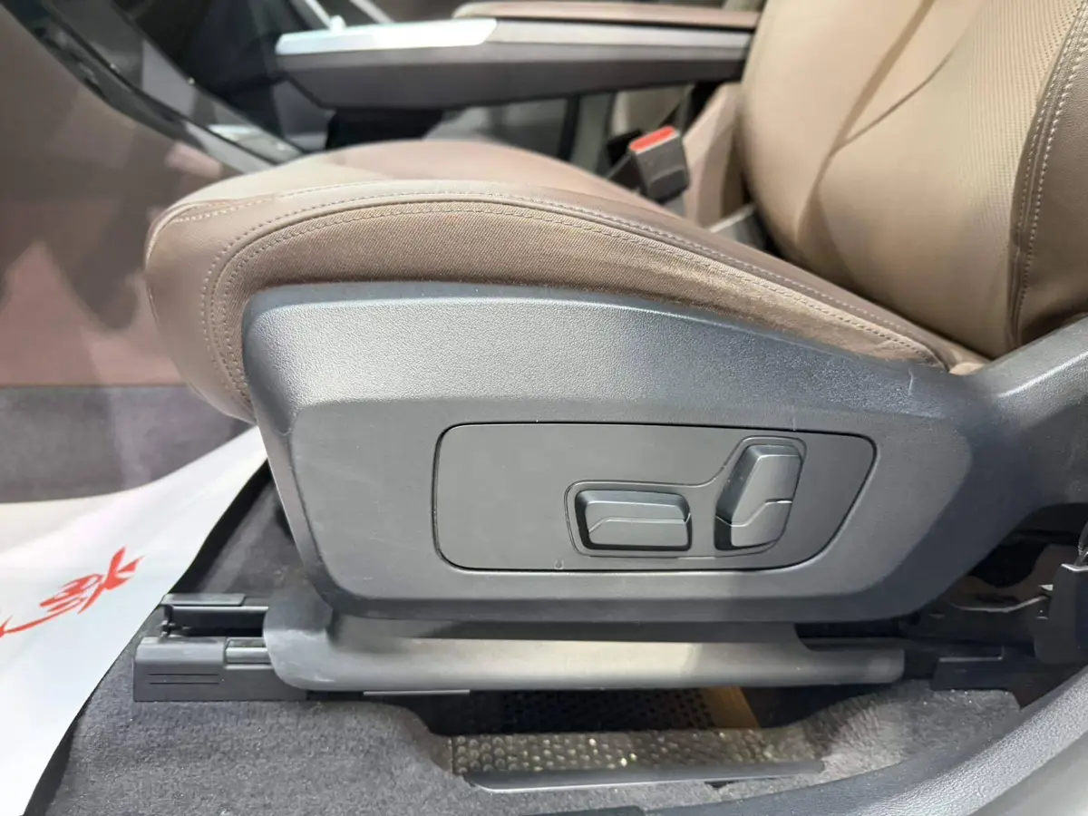 BMW X1 2023 sDrive20Li X Design Package — 11