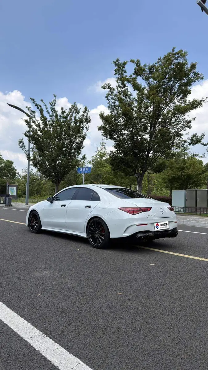 Mercedes-Benz CLA AMG 2020 AMG CLA 35 4MATIC — 3