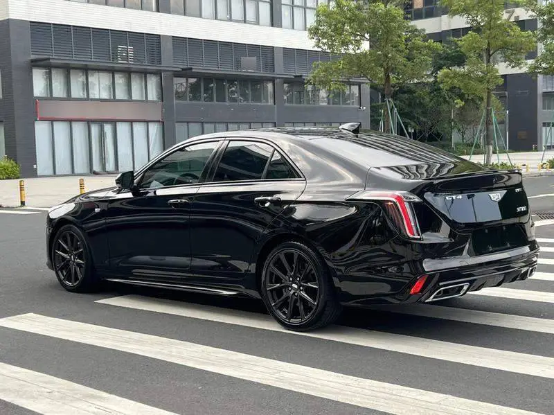 Cadillac CT4 2022 28T Premium — 5