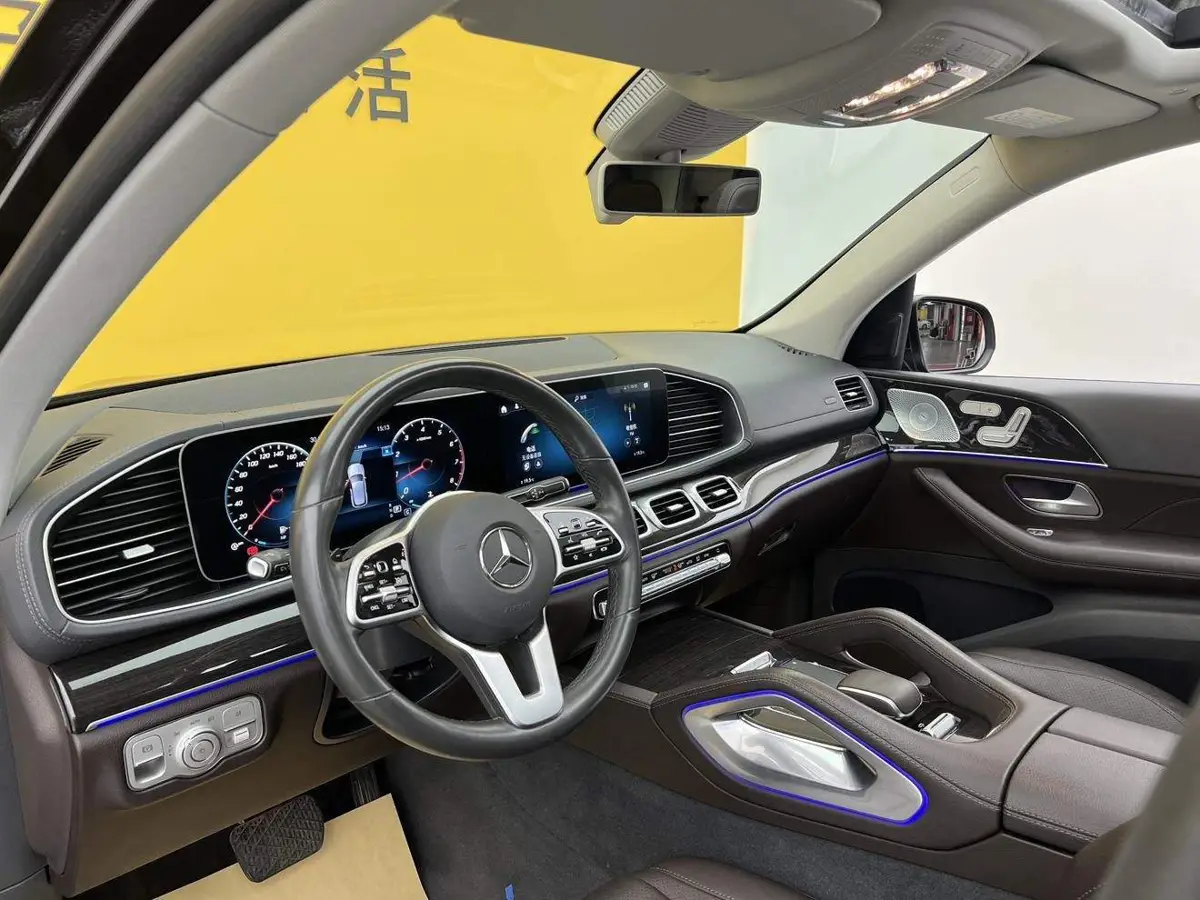 Mercedes-Benz GLE 2020 GLE 350 4MATIC Fashion Edition — 4