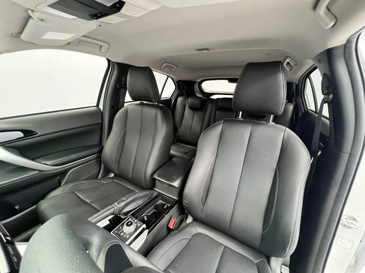 Yige 2022 1.5T CVT 2WD Fearless Edition — 12