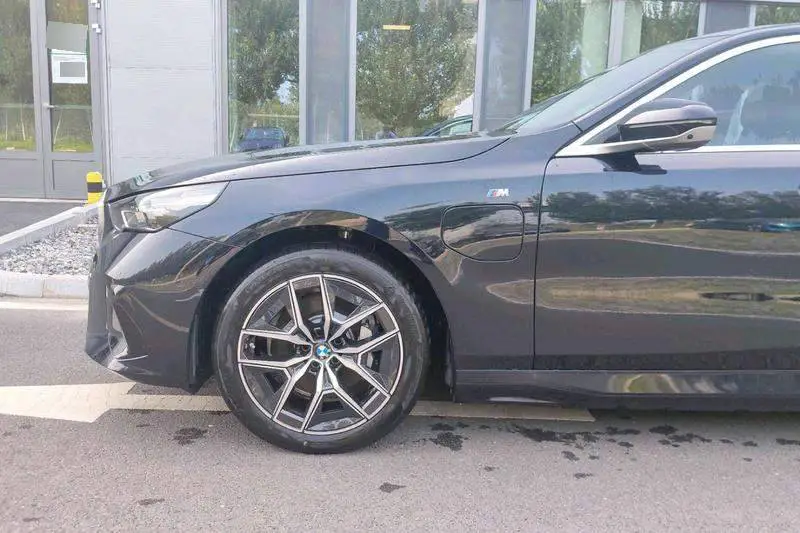 BMW i5 2025 eDrive 40L M Sport Package — 7
