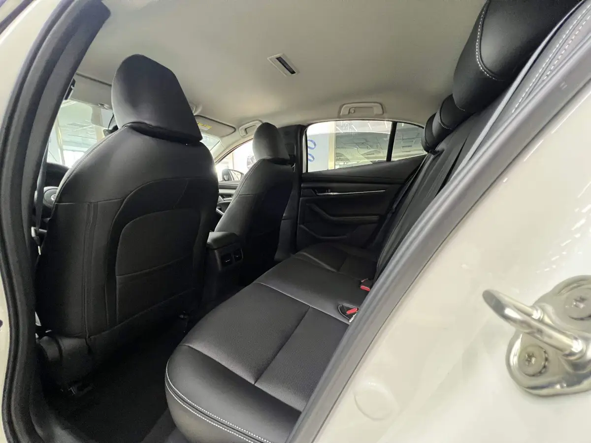 Mazda 3 Angkesaila 2022 2.0L Automatic Quality Edition — 7