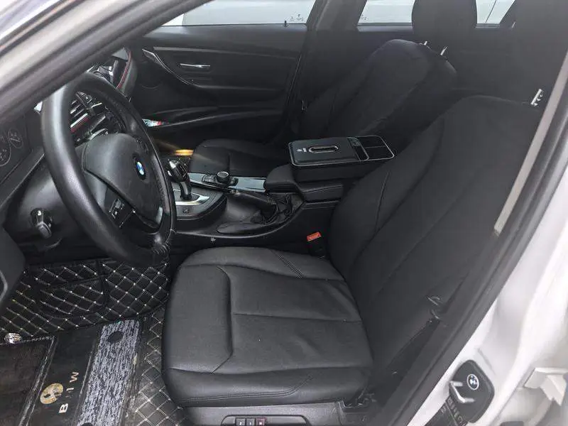 BMW 3 Series 2014 320Li Fashion Edition — 10