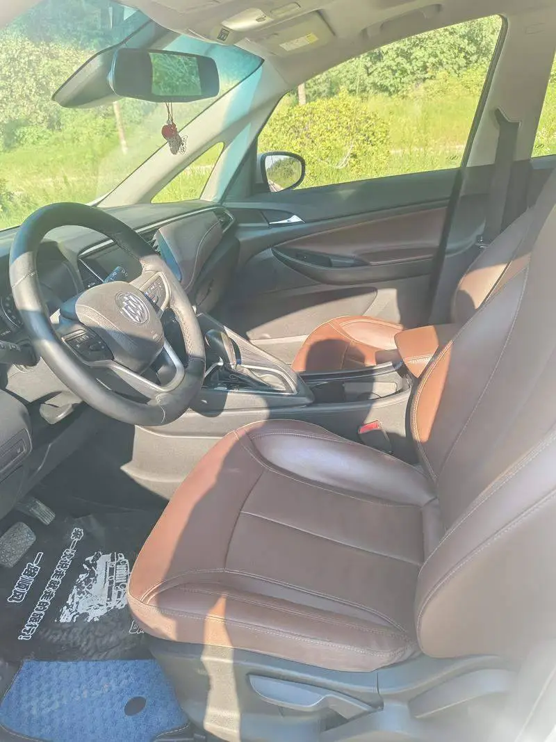 Buick GL6 2018 18T 6-seat luxury model — 9