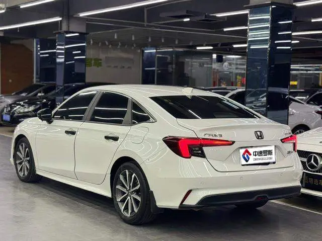 Stylish 2022 240TURBO CVT Deluxe Edition — 4