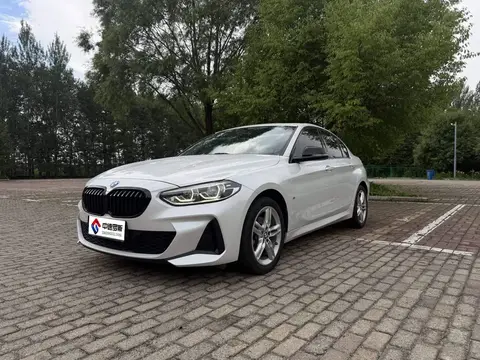 BMW 1 Series 2022 120i M Sport Night Edition