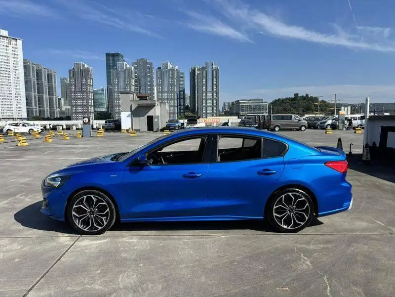 Fox 2020 Sedan EcoBoost 180 Automatic ST Line — 4