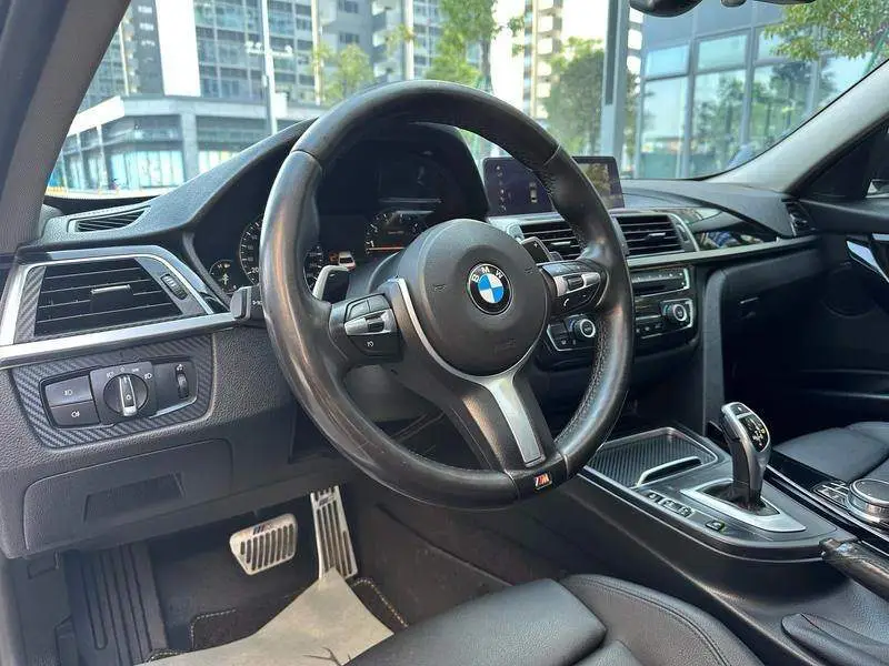 BMW 3 Series 2018 320Li Fashion Edition — 6