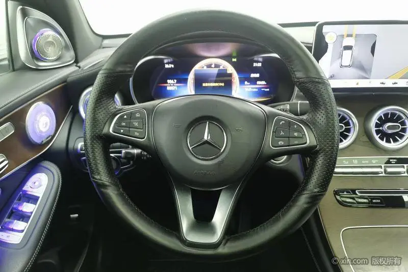 Mercedes-Benz GLC 2019 GLC 300 L 4MATIC Dynamic — 15