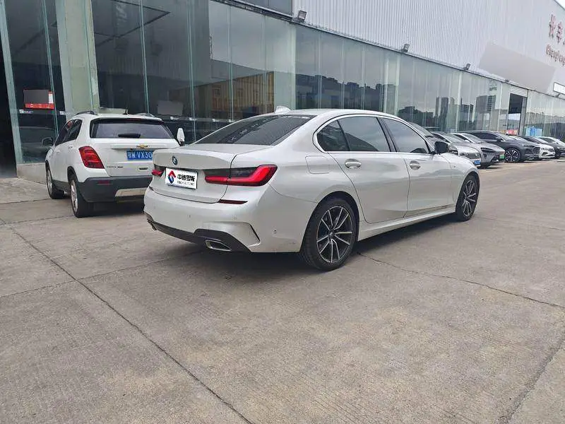 BMW 3 Series 2021 325Li M Sport Package — 6