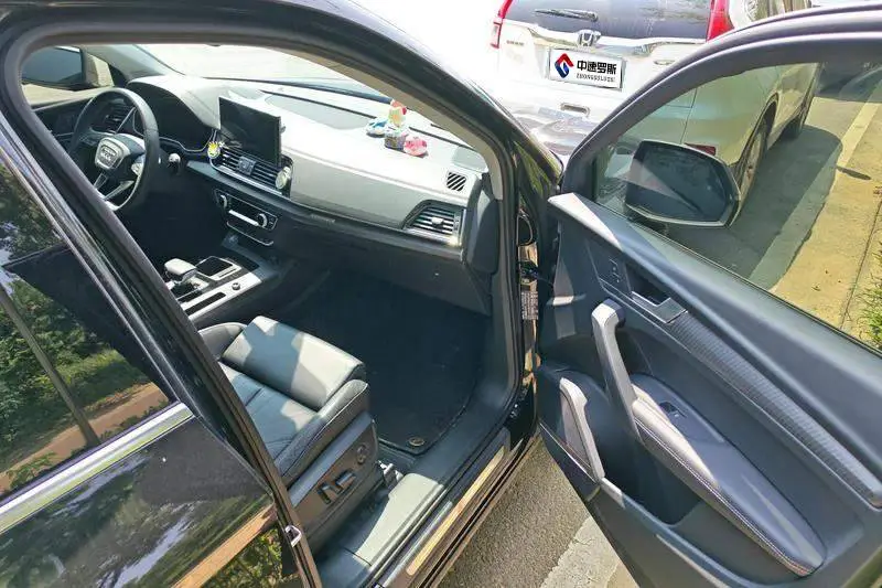 Audi Q5L 2022 Model 45T Luxury Elegant Model — 16