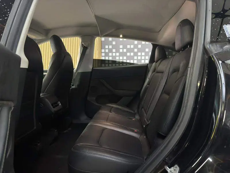 Model Y 2022 facelifted rear-wheel drive version — 10