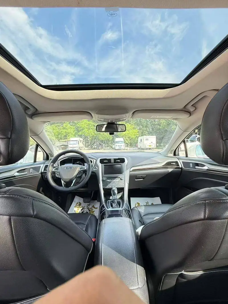 Mondeo 2013 2.0L GTDi200 Fashion Model — 9