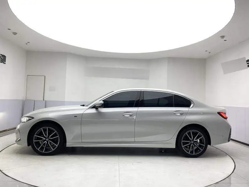 BMW 3 Series 2025 325Li M Sport Package — 4
