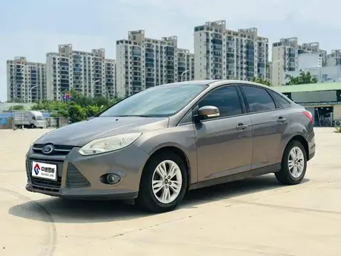 Fox 2012 Sedan 1.6L Automatic Comfort