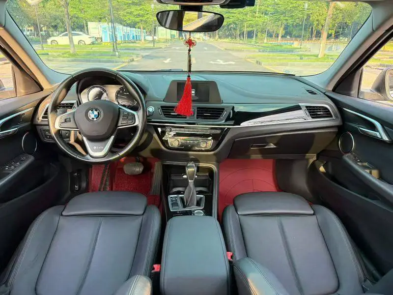 BMW 1 Series 2018 118i Sports — 6