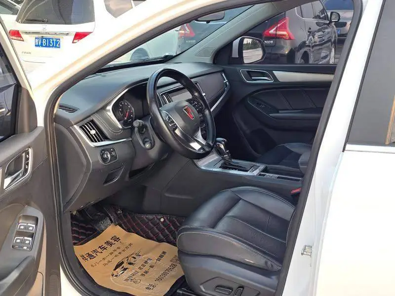 Roewe RX5 2016 20T 2WD Automatic Luxury Edition — 10