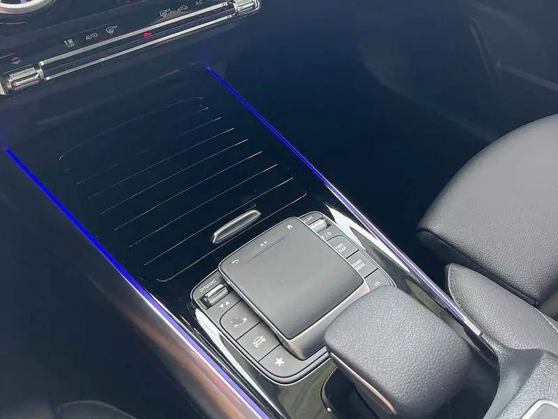 Mercedes-Benz GLA 2020 GLA 200 — 8