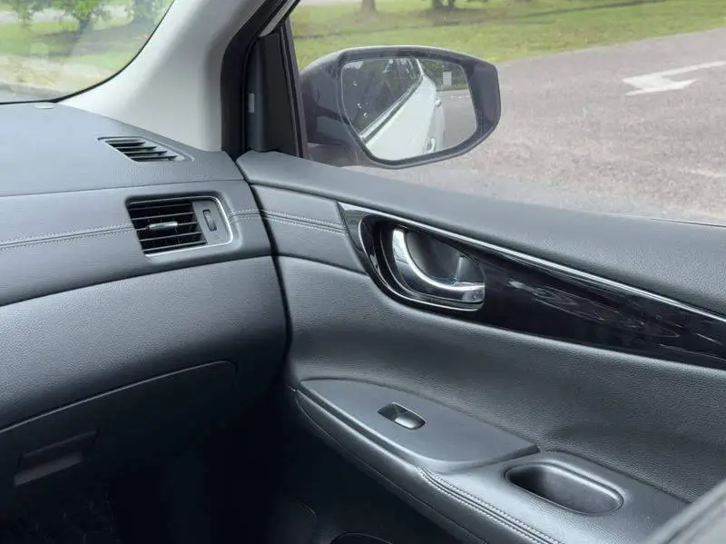 TIIDA 2021 1.6L CVT Intelligent Edition — 10