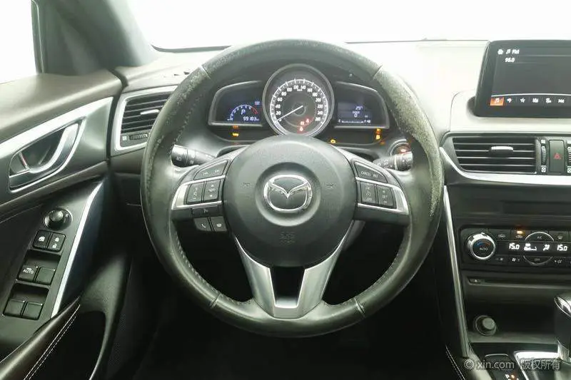 Mazda CX-4 2016 2.0L Automatic 2WD Blue Sky Premium Edition — 14