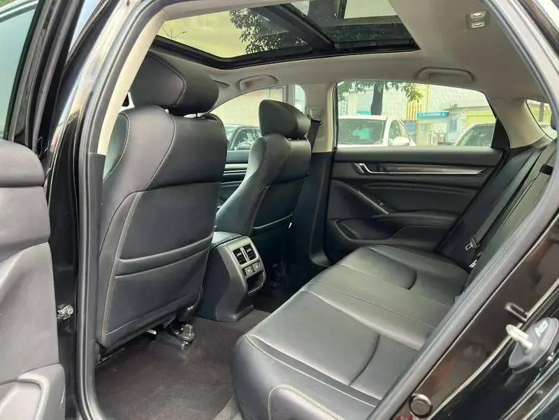 Accord 2022 260TURBO Fantasy Night Premium Edition — 9