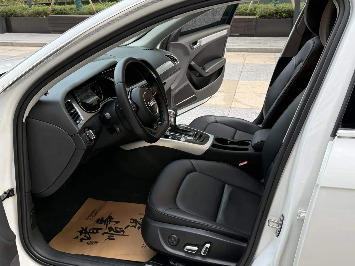 Audi A4L 2015 35 TFSI Automatic Luxury — 7