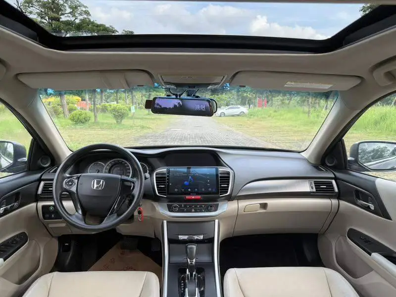 Accord 2015 2.0L LX Comfort Edition — 13