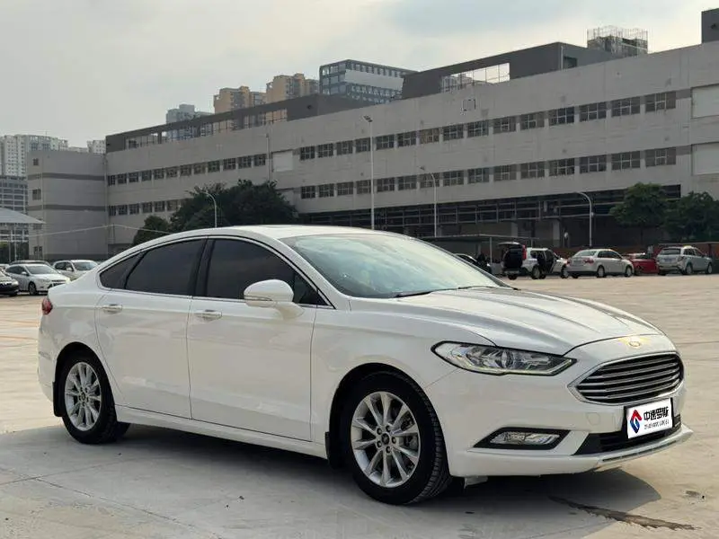 Mondeo 2017 EcoBoost 200 Luxury — 3