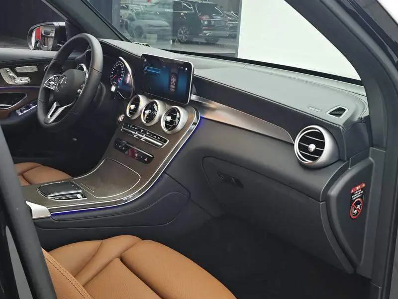 Mercedes-Benz GLC 2021 GLC 260 L 4MATIC Luxury — 10