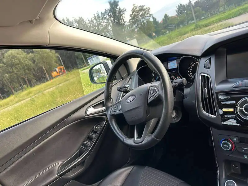 Fox 2017 Sedan 1.6L Automatic Fashion Smart Edition — 18