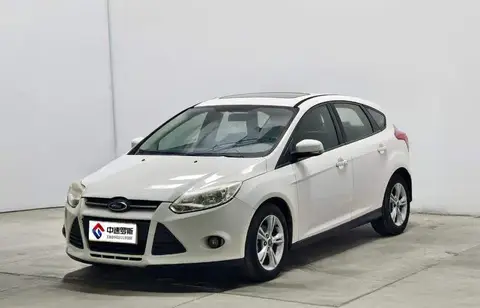 Fox 2012 Hatchback 1.6L Automatic Fashion Edition