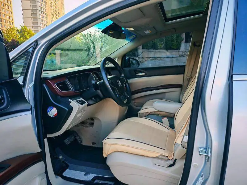 Buick GL8 2014 2.4L LT Luxury Business Executive Edition — 11