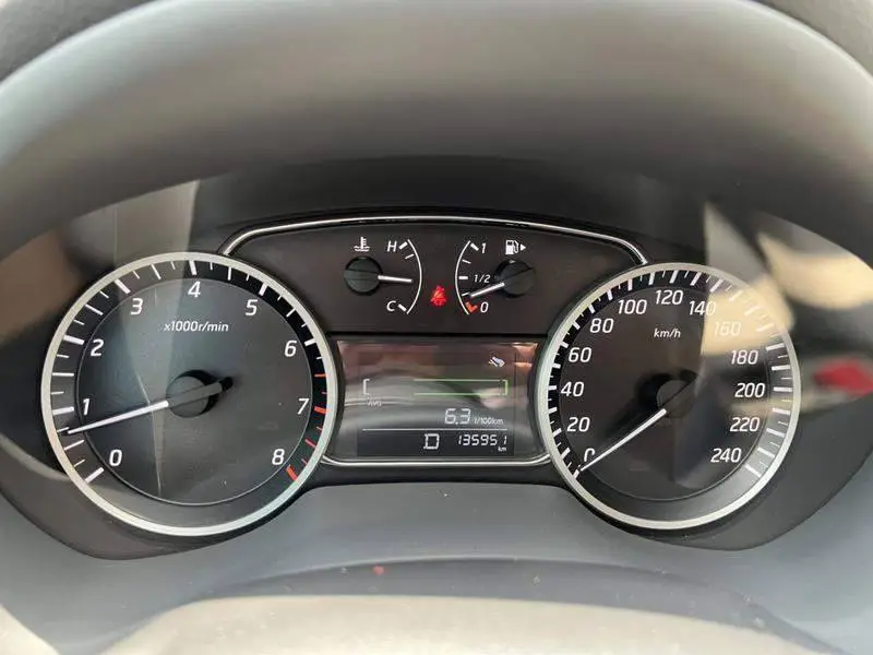 Sylphy 2018 1.6XV CVT Premium Edition — 9
