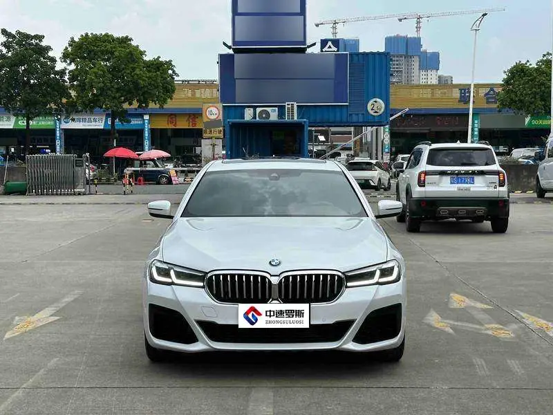BMW 5 Series 2022 525Li M Sport Package — 2