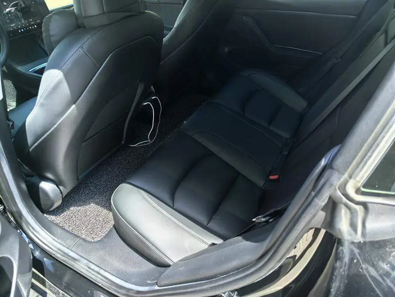 Model 3 2022 Performance All-Wheel Drive — 9