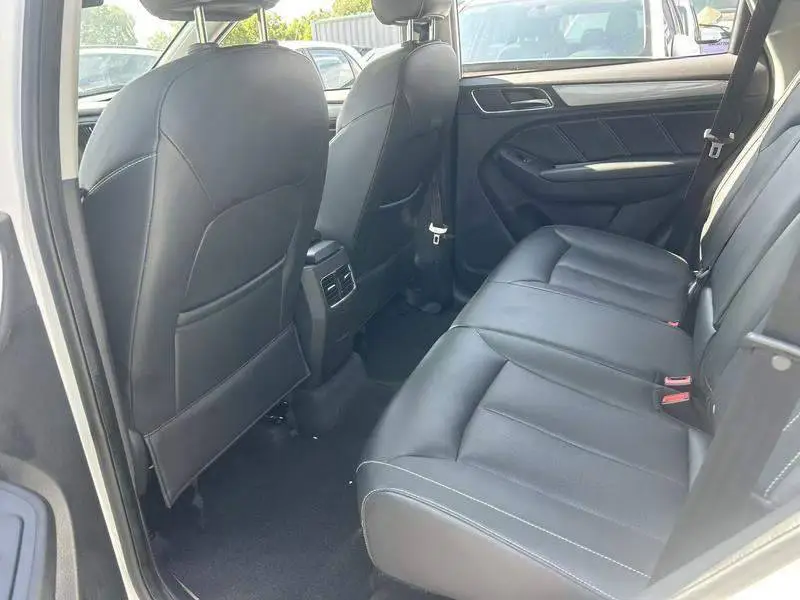 Roewe RX5 2020 20T Automatic 4G Connectivity Beyond Flagship Edition — 15