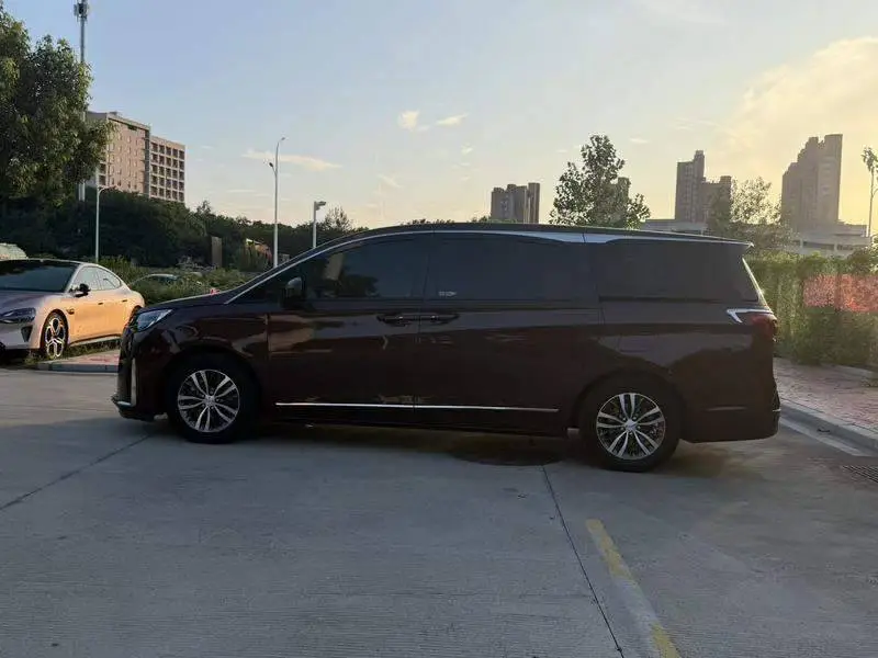 Buick GL8 2022 ES Lu Zun 653T Comfort Edition — 4