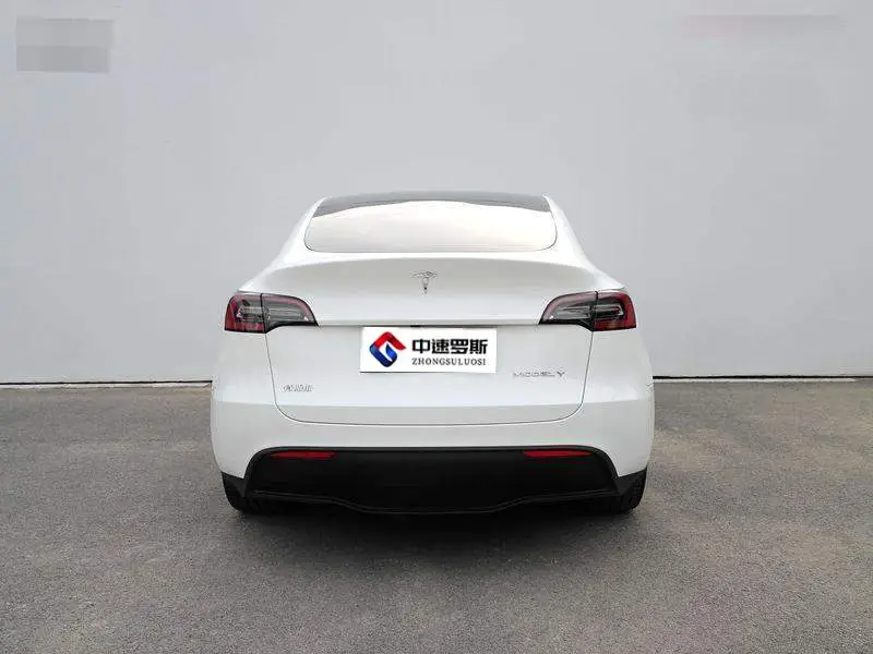 Model Y 2024 rear-wheel drive version — 3