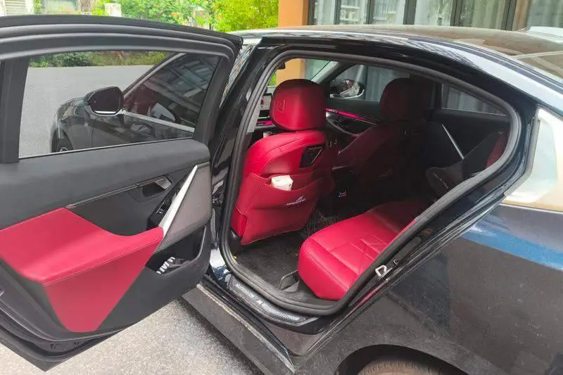 BMW 5 Series 2025 525Li M Sport Package — 16