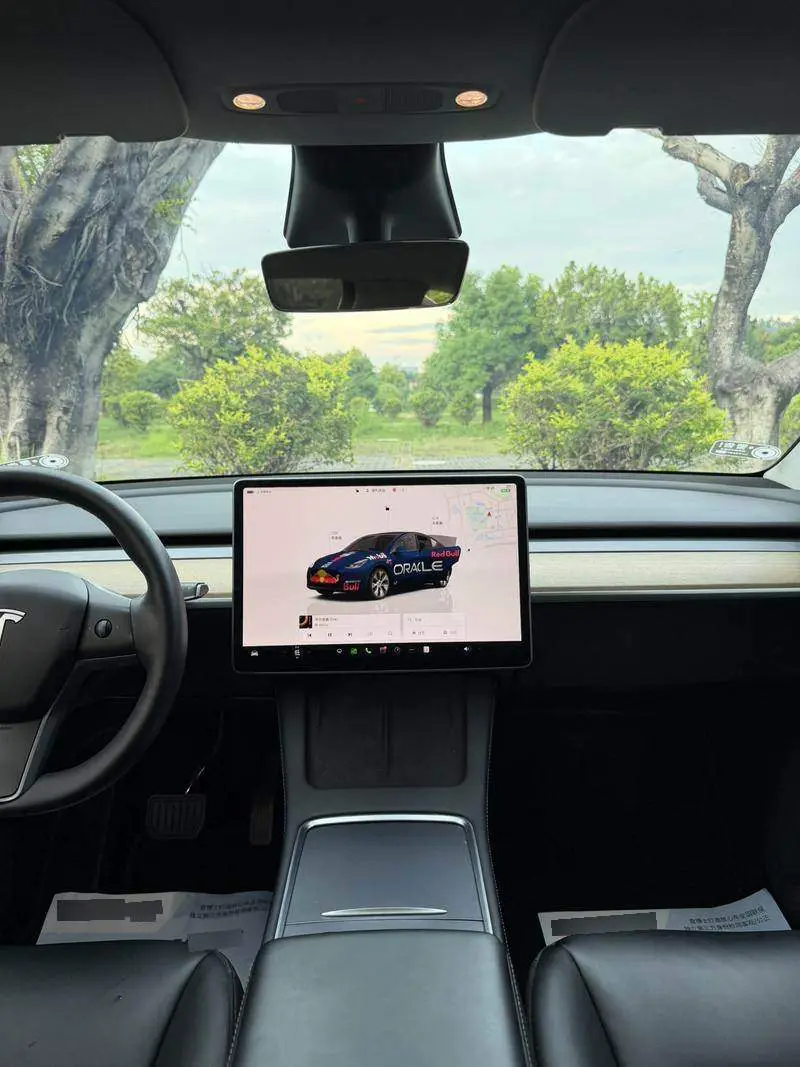 Model Y 2022 facelifted rear-wheel drive version — 11