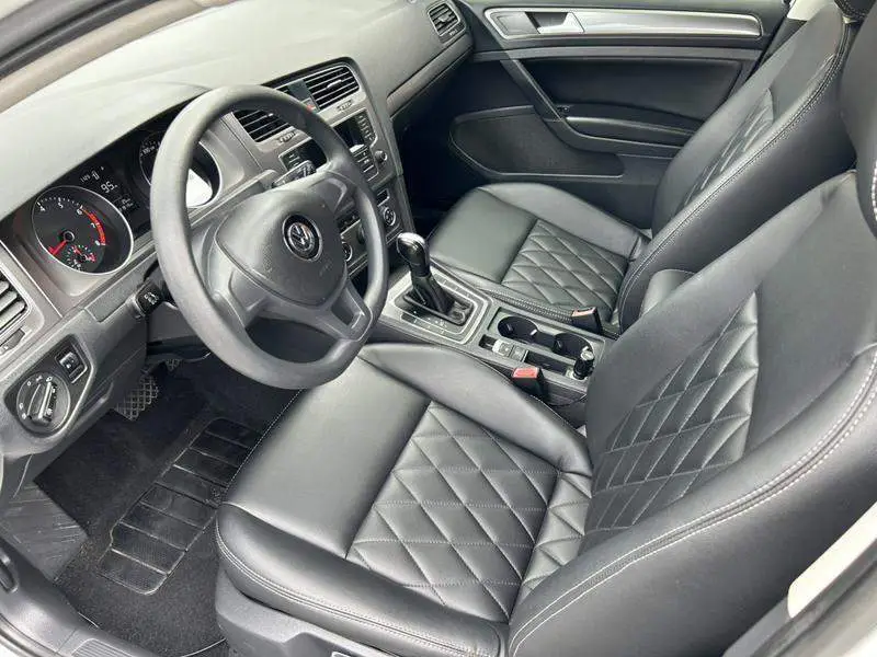 Golf 2016 1.6L Automatic Fashion Model — 18