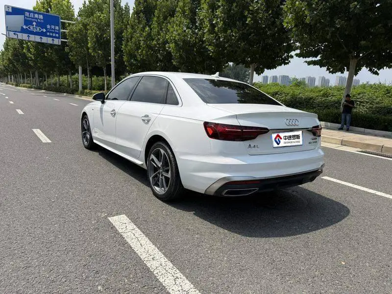 Audi A4L 2020 40 TFSI Stylish and Dynamic — 4