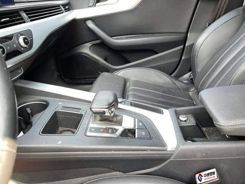 Audi A4L 2022 40 TFSI Stylish and Dynamic — 10